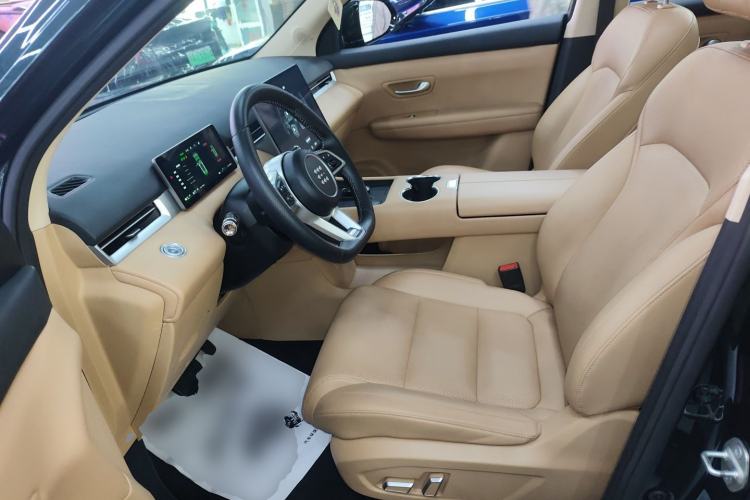 Used  E5 PLUS 2025 120km Standard Travel Custom Edition 7 Seats
