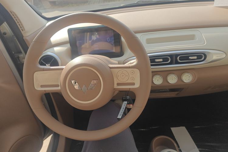 Used Wuling Hongguang MINIEV 2025 Four-Door Version Advanced Edition
