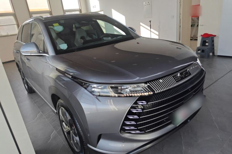 Used BYD Frigate 07 2024 Honor Edition DM-p 175KM All-Wheel-Drive Flagship Model
