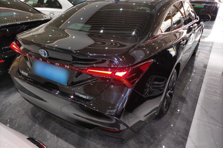 Used Toyota Avalon 2022 Dual-Engine 2.5L Luxury Edition