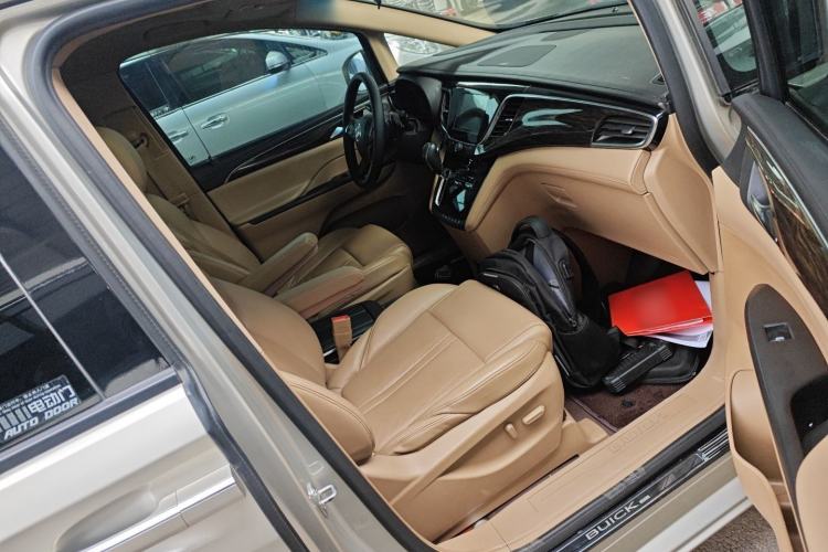 Used Buick GL8 2017 ES 28T Luxury Model China V Standard
