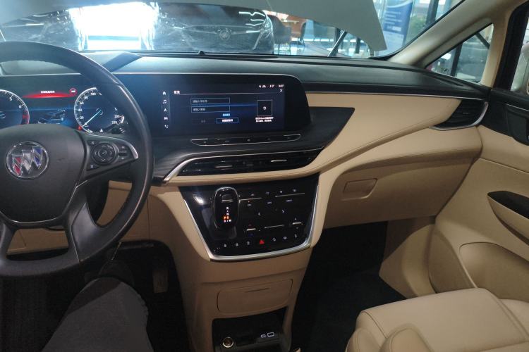 Used Buick GL8 2022 ES Landtrek 653T Luxury Edition