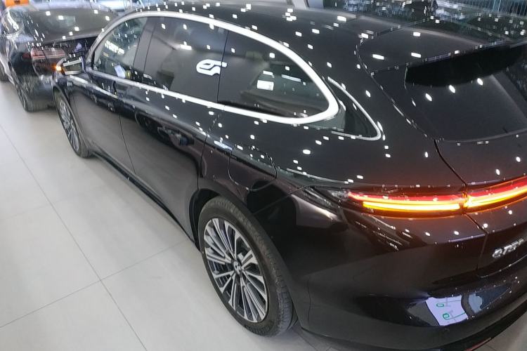 Used Nio ET5T 2025 75 kWh Touring
