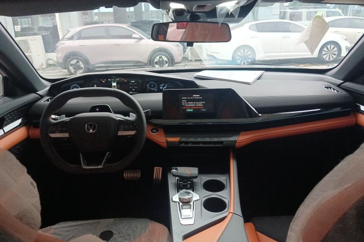 Used Changan UNI-V 2023 2.0T Leading-Speed Edition
