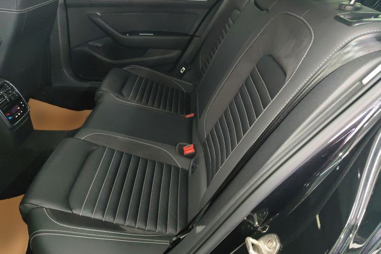 Used Volkswagen Magotan 2020 330TSI DSG Leading Model
