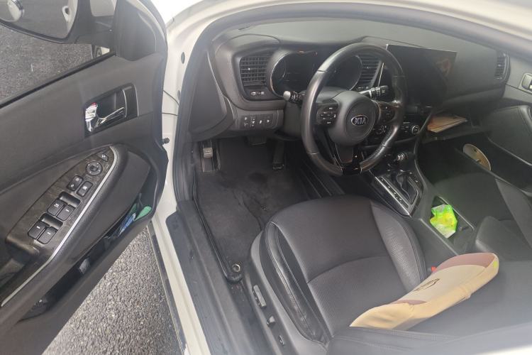 Used Kia K5 2015 2.0L Automatic LUX
