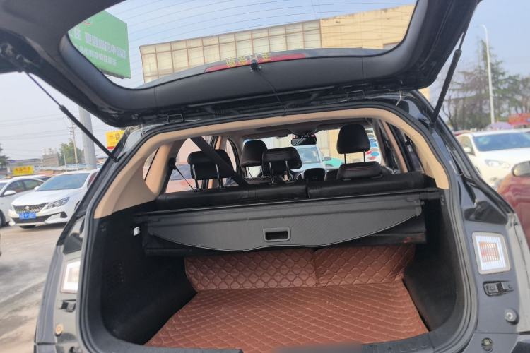 Used Baojun 560 2015 1.8L Manual Luxury Model
