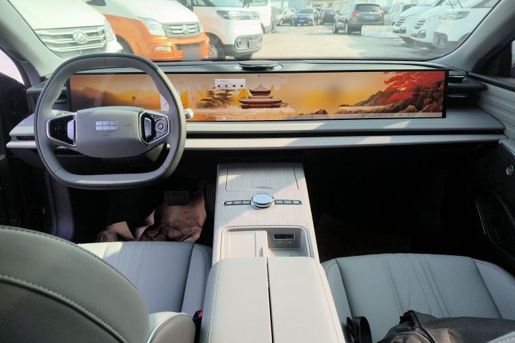 Used  E8 2024 550 km Range Rear-Drive Dragon Edition