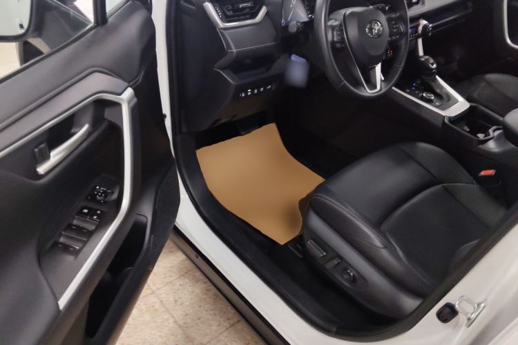 Used Toyota Wildlander 2023 Dual-Motor 2.5L E-CVT Four-Wheel Drive Prestige Edition
