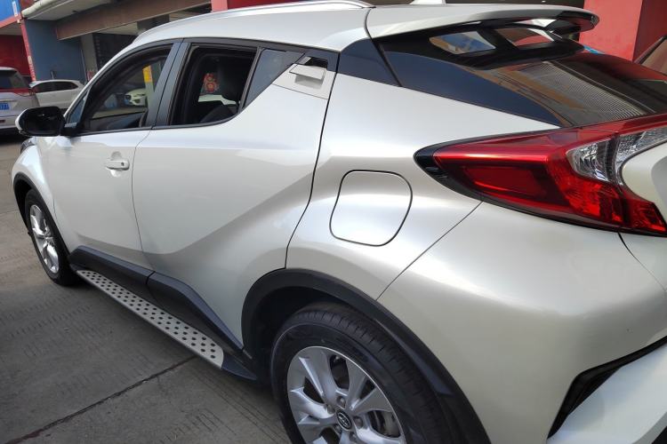 Used Toyota IZOA 2022 2.0L Yixing Version
