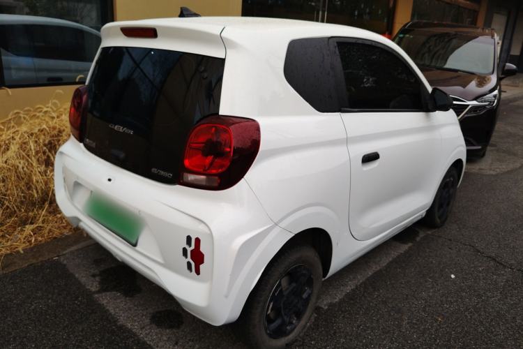 Used Roewe Clever 2021 302 km New Four-Seater Super-Efficient Version
