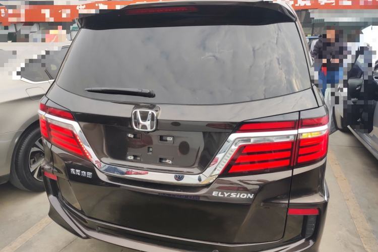 Used Honda Elysion 2016 2.4L Supreme Edition
