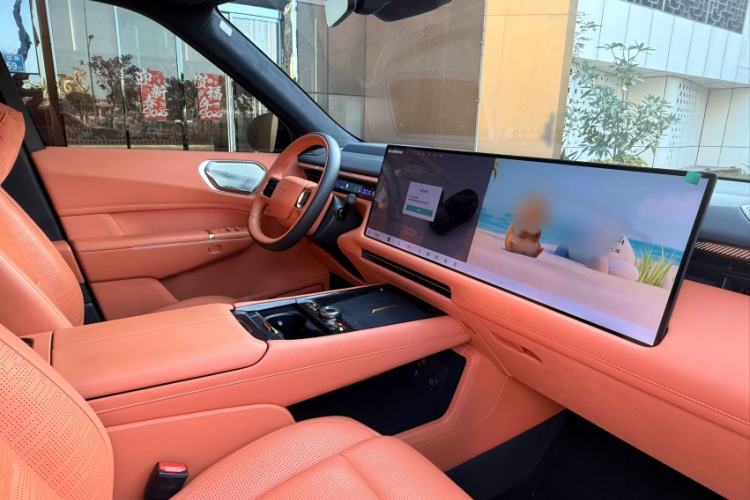 Used Lynk & Co 900 2025 1.5T Ultra
