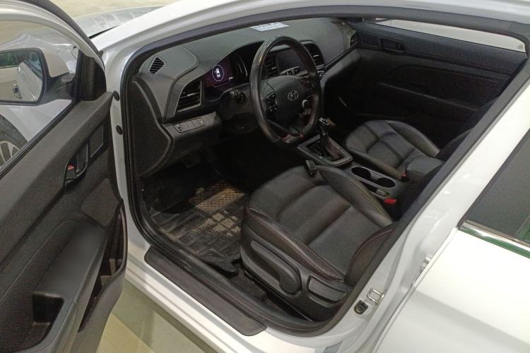 Used Hyundai Elantra 2019 1.4T Dual-Clutch Xuan Dong · Dynamic Model
