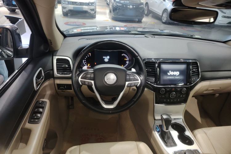 Used  Grand Cherokee 2020 3.0L Elite Navigation Edition
