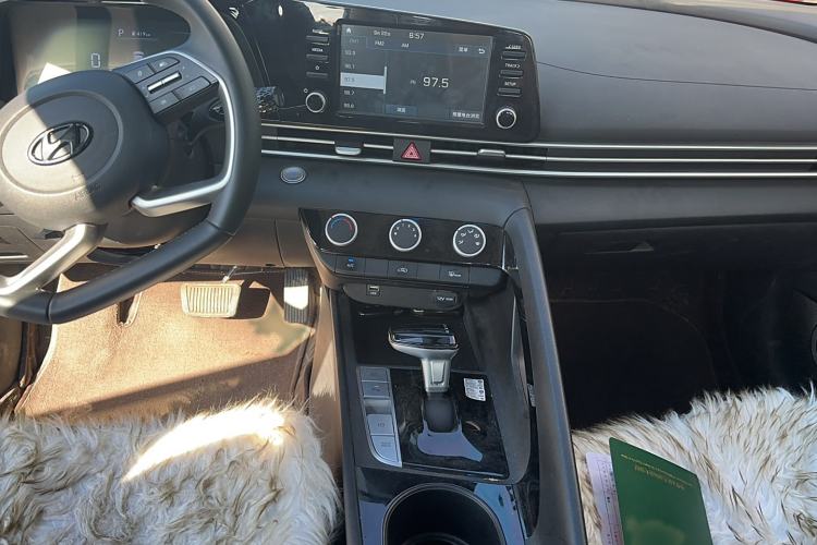 Used Hyundai Elantra 2023 1.5L CVT GLX Elite Edition
