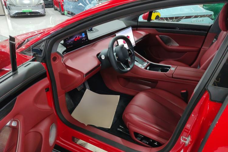 Used Hima Luxeed S7 2025 785 km Ultra