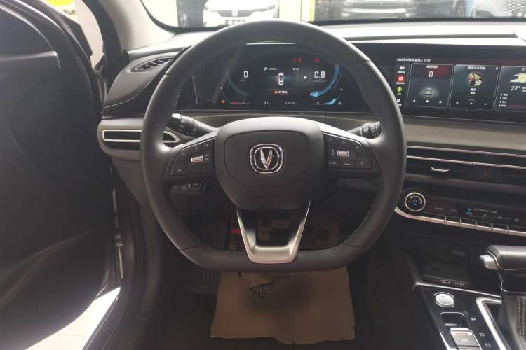 Used Changan Eado 2021 PLUS Blue Whale NE 1.4T GDI DCT Prestige Model
