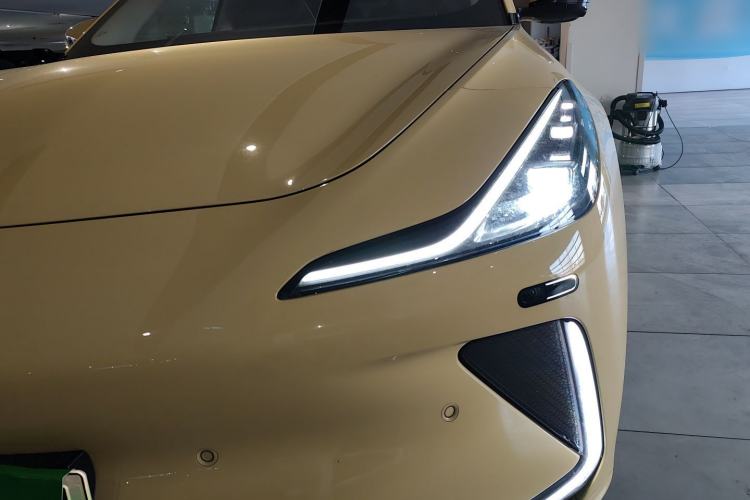 Used  LS7 2023 100kWh Lux Rear-Drive Version
