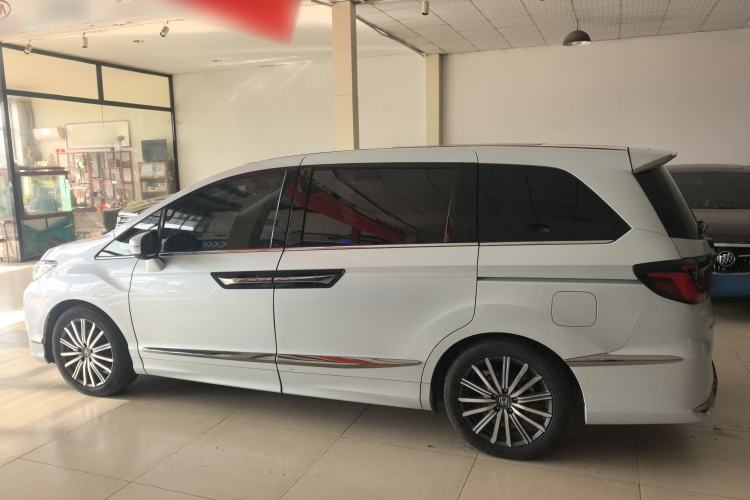 Used Honda Elysion 2024 2.0L eHEV Luxury Edition