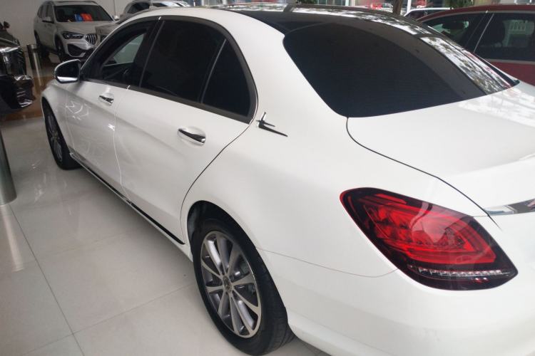 Used Mercedes-Benz C-Class 2021 C 200 L Fashion Model

