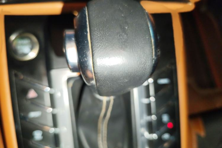 Used Zotye SR9 2017 2.0T Automatic Ultimate Light Edition
