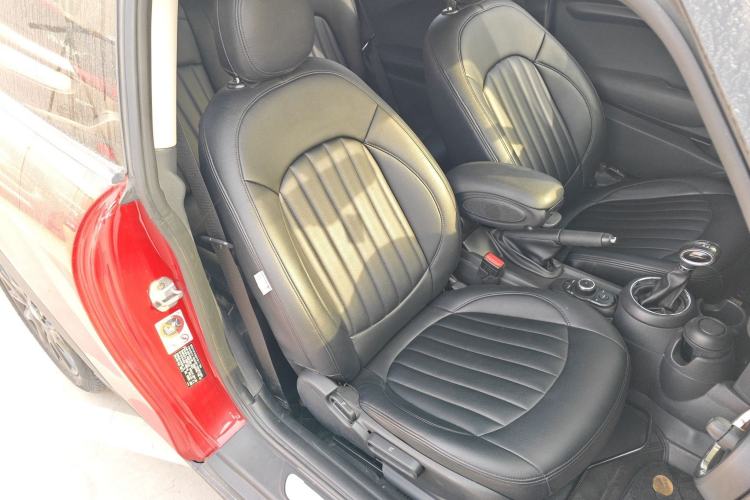 Used  MINI 2016 1.2T ONE Pioneer Edition
