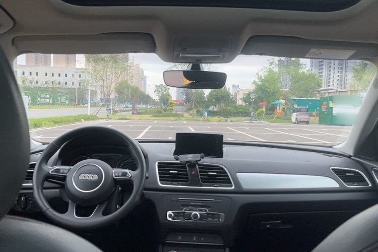 Used Audi Q3 2018 30th Anniversary Edition 30 TFSI Fashion Model
