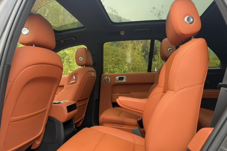 Used Li Auto L8 2024 PRO Model
