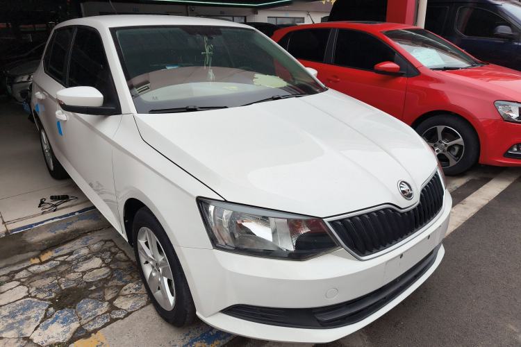 Used Skoda Fabia 2017 1.4L Automatic Car Enjoy Edition
