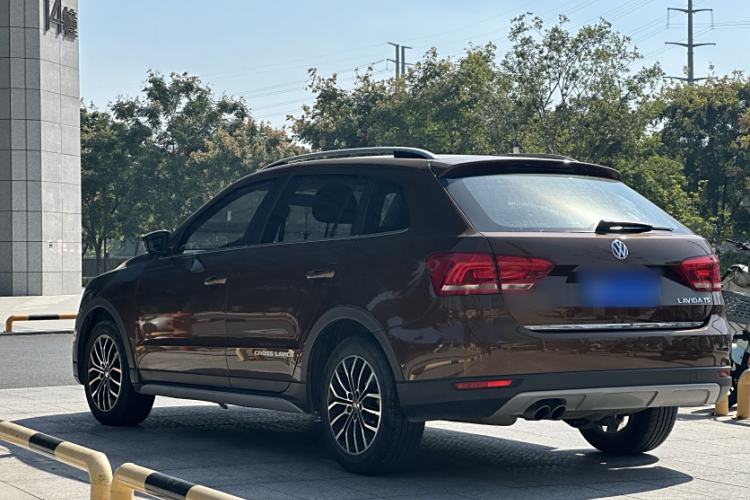 Used Volkswagen Cross Lavida 2014 1.4TSI DSG
