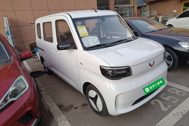 Used Wuling Zhiguang New Energy 2025 Standard Model
