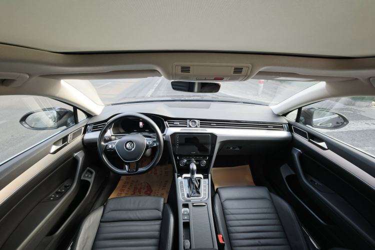 Used Volkswagen Variant New Energy 2019 GTE model
