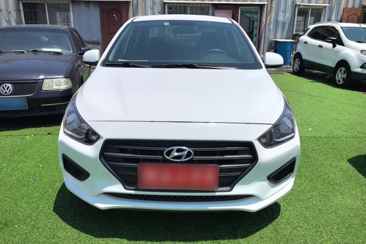 Used Hyundai Verna 2017 1.4L Manual Refreshed Version China VI Standard