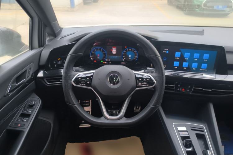 Used Volkswagen Golf 2023 280TSI DSG R-Line Lite
