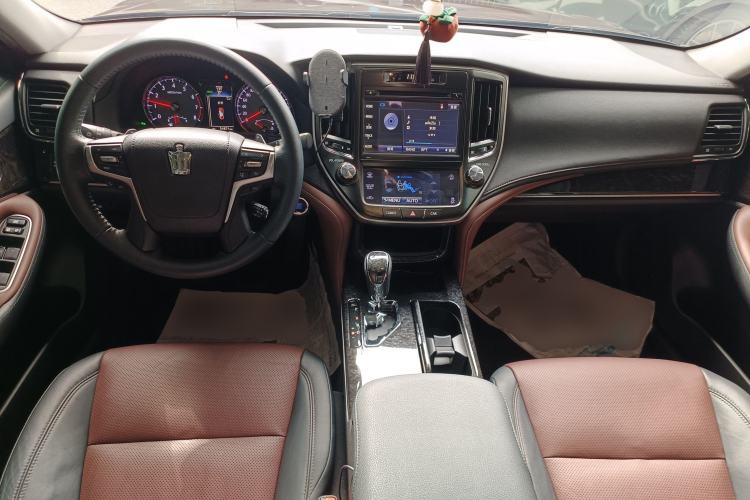 Used Toyota Crown 2018 2.0T Sport Edition
