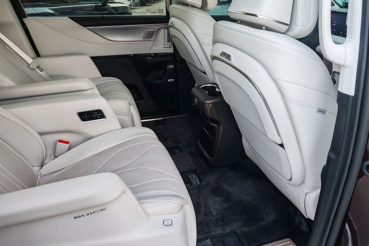 Used Buick GL8 New Energy 2024 Lu Zun Luxury Edition 7-Seater
