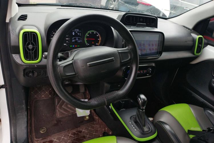 Used Roewe Clever 2021 302 km New Four-Seater Super-Efficient Version
