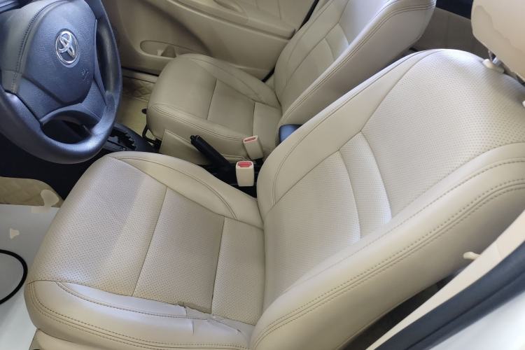 Used Toyota YARiS L 2016 Revised 1.5E CVT Charming Edition
