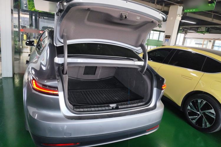 Used Nio ET7 2024 75 kWh Executive Signature Edition
