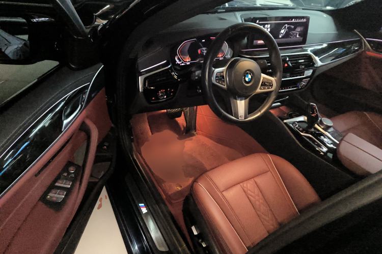 Used BMW 5 Series 2021 525Li M Sport Package