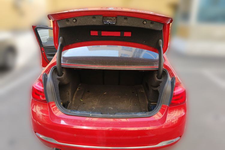 Used BMW 3 Series 2016 316Li Fashion Model
