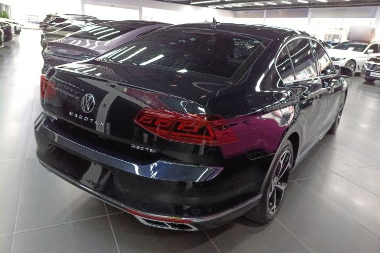 Used Volkswagen Magotan 2023 2 Million Units Limited Edition 330TSI DSG Leading Version
