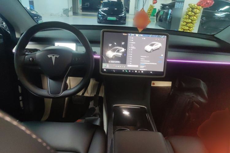 Used Tesla Model Y 2023 Rear-Wheel-Drive Version
