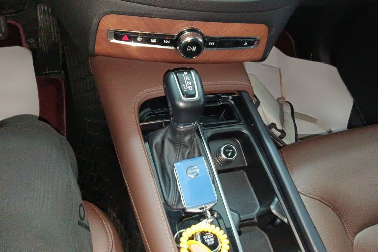 Used Volvo XC90 2020 Facelifted T6 Zhiyi Luxury 7-Seater