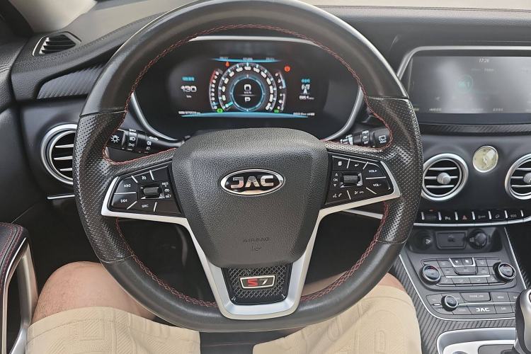 Used  Refine S7 2017 1.5T Automatic Luxury Model
