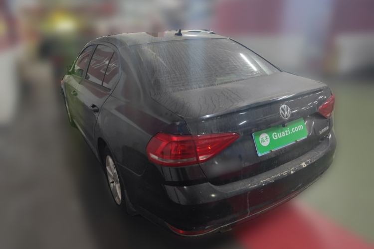 Used Volkswagen Lavida 2015 1.6L Manual Fashion Edition