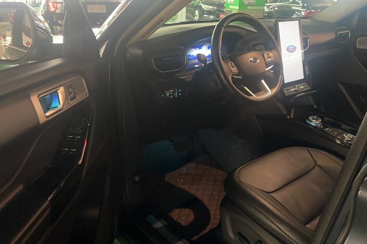 Used Ford Explorer 2020 EcoBoost 285 4x4 Titanium Edition 7-Seater
