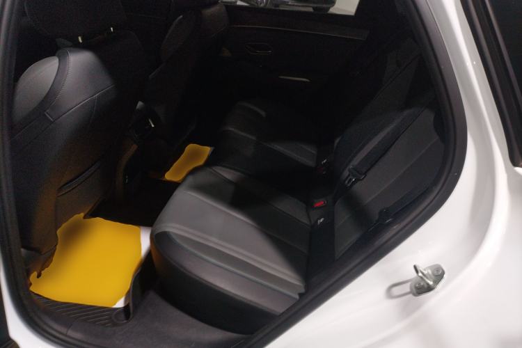 Used BYD Qin L 2025 DM-i Smart Drive 120KM Leading Model
