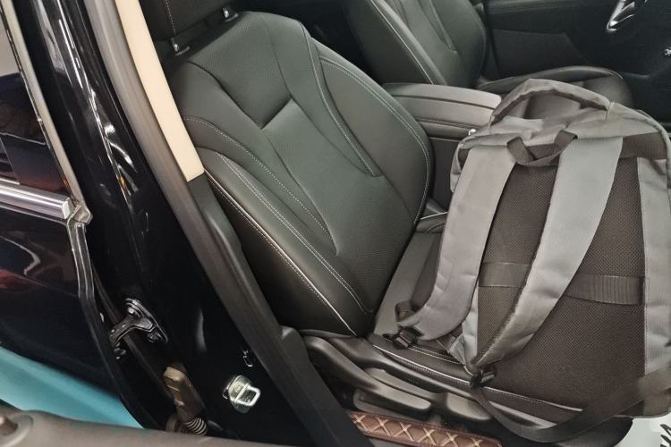 Used Buick Envision 2022 Encore Plus 652T Five-Seat All-Wheel-Drive Luxury Model
